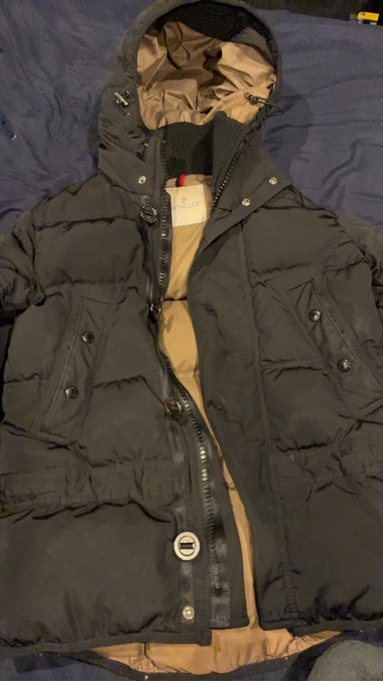 MONCLER BARNABE モンクレール バルナーベ　ダウンジャケット （古着・ファッション）の商品画像 - 査定依頼日：2026年3月19日 - 最高査定価格：100,000円