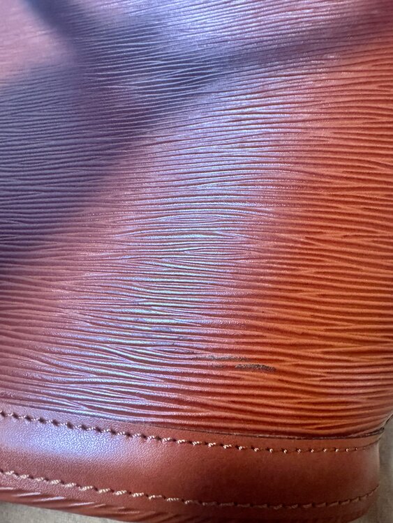 エピ サンジャック（ブランドバッグ）の商品画像 - 査定依頼日：2025年5月16日 - 最高査定価格：50,000円