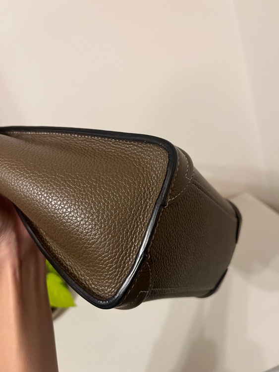 セリーヌ  （ブランドバッグ）の商品画像 - 査定依頼日：2025年12月3日 - 最高査定価格：150,000円