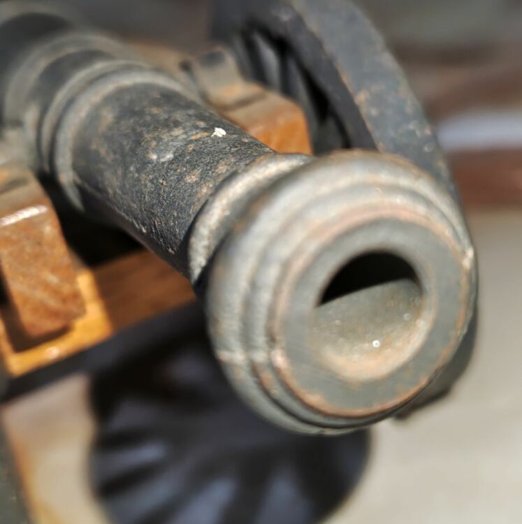 イギリス製　マイニング　カノン砲置物（美術品・骨董品）の商品画像 - 査定依頼日：2025年8月13日 - 最高査定価格：4,000円