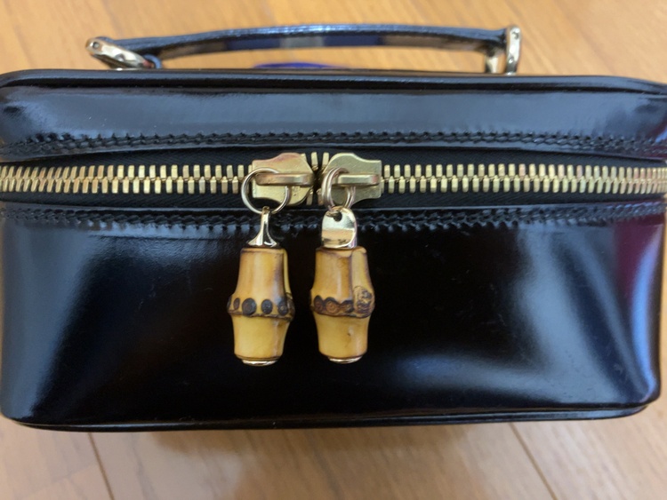 バンブーバニティ　エナメル（ブランドバッグ）の商品画像 - 査定依頼日：2025年12月23日 - 最高査定価格：2,000円