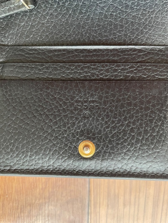 グッチ  GGマーモント 二つ折り財布 ミニ レザー PVC ブラック（ブランドバッグ）の商品画像 - 査定依頼日：2025年7月18日 - 最高査定価格：43,000円