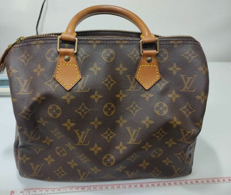 ヴィトン モノグラム スピーディ30 鍵付き（ブランドバッグ）の商品画像 - 査定依頼日：2025年8月23日 - 最高査定価格：100,000円