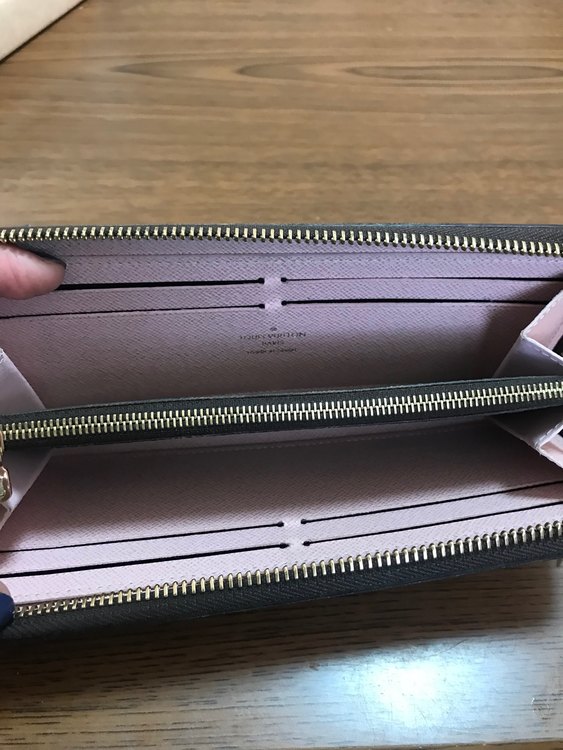 ポルトフォイユクレマンス（ブランドバッグ）の商品画像 - 査定依頼日：2022年8月31日 - 最高査定価格：30,000円