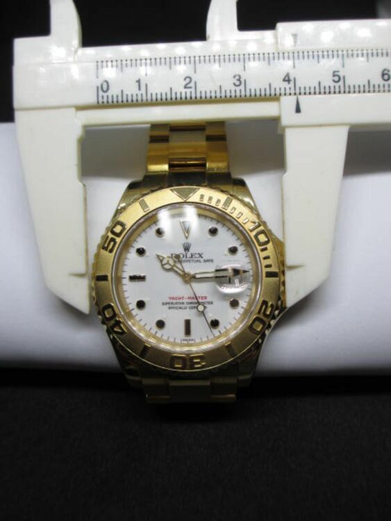 ロレックス ヨットマスター 1662（高級時計）の商品画像 - 査定依頼日：2025年9月1日 - 最高査定価格：3,200,000円