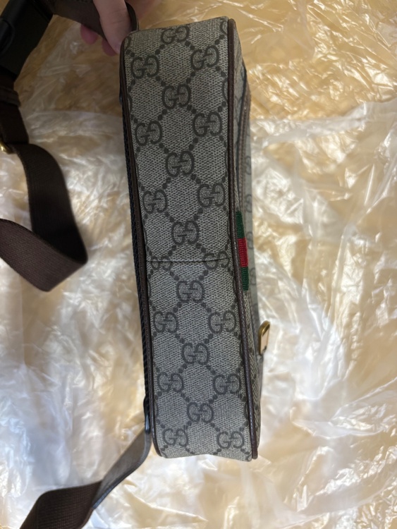 GUCCI ウエストポーチ（ブランドバッグ）の商品画像 - 査定依頼日：2026年4月4日 - 最高査定価格：60,000円