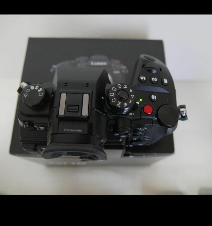 lumix GH6（カメラ）の商品画像 - 査定依頼日：2025年10月27日 - 最高査定価格：115,000円