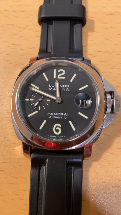 パネライ ルミノール PAM0010（高級時計）の商品画像 - 査定依頼日：2023年2月16日 - 最高査定価格：410,000円