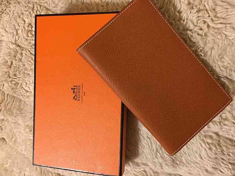 Hermes アジェンダ　ヴィジョン（ブランド財布・小物）の商品画像 - 査定依頼日：2019年12月6日 - 最高査定価格：11,000円