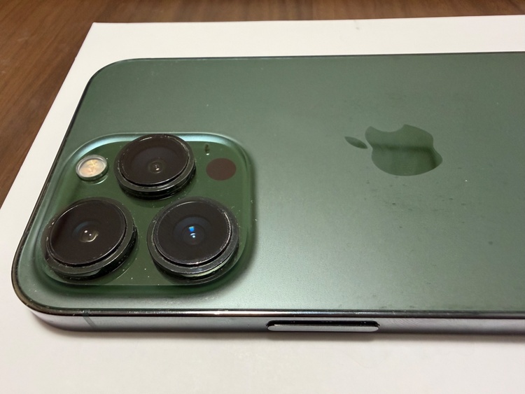 iPhone 13 Pro 1TB SIMフリー（スマホ）の商品画像 - 査定依頼日：2026年3月11日 - 最高査定価格：50,000円