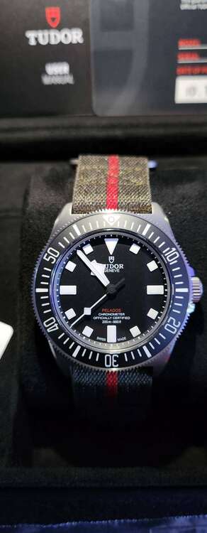 べラゴス チタン（高級時計）の商品画像 - 査定依頼日：2025年2月11日 - 最高査定価格：470,000円