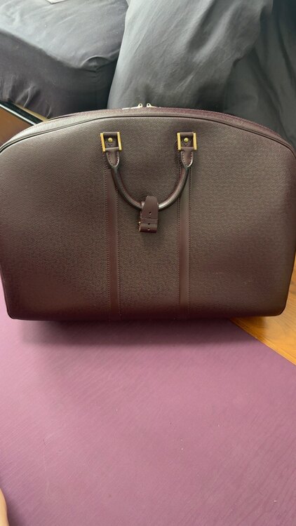 ボストンバッグ（ブランドバッグ）の商品画像 - 査定依頼日：2025年2月19日 - 最高査定価格：50,000円