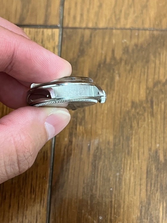 ロレックス　オイスターデイト　（高級時計）の商品画像 - 査定依頼日：2025年6月23日 - 最高査定価格：300,000円