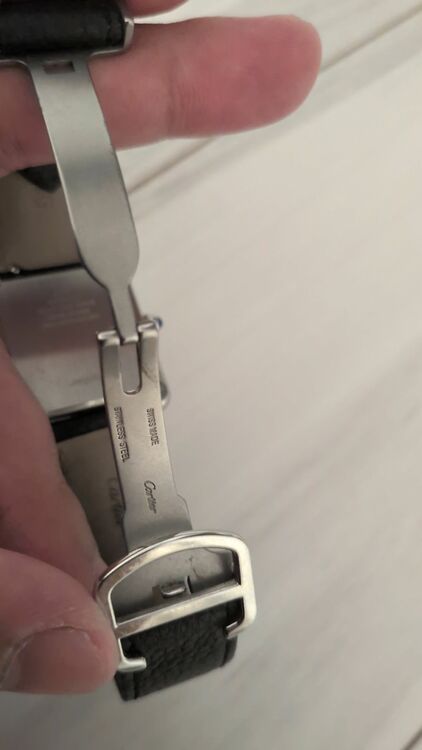 カルティエ タンク KD6VJ38（高級時計）の商品画像 - 査定依頼日：2025年11月25日 - 最高査定価格：400,000円