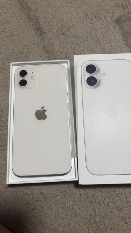 iPhone iPhone 12 64GB au（スマホ）の商品画像 - 査定依頼日：2026年6月20日 - 最高査定価格：20,000円