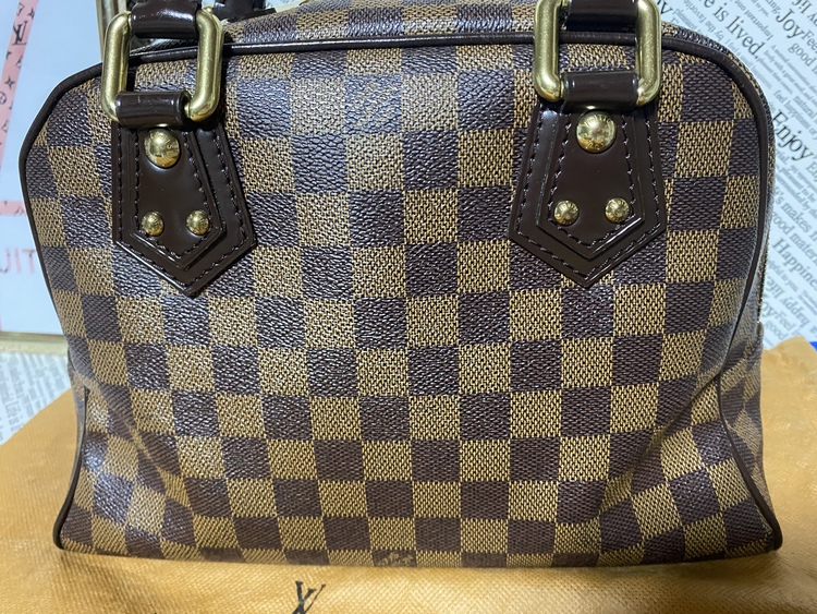 ダミエ　マンハッタンPM スペシャル（ブランドバッグ）の商品画像 - 査定依頼日：2022年6月13日 - 最高査定価格：90,000円