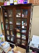 書棚他（古いが、美品。"北海道民芸家具"とのシールあり)（家具・寝具）の商品画像 - 査定依頼日：2024年12月2日 - 最高査定価格：6,000円