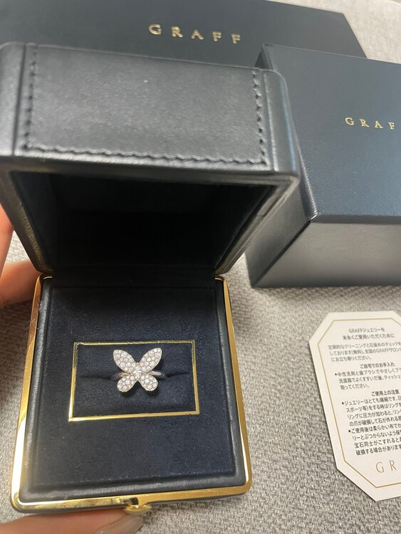 グラフ　バタフライダイヤモンドミニリング（宝石）の商品画像 - 査定依頼日：2024年1月28日 - 最高査定価格：400,000円