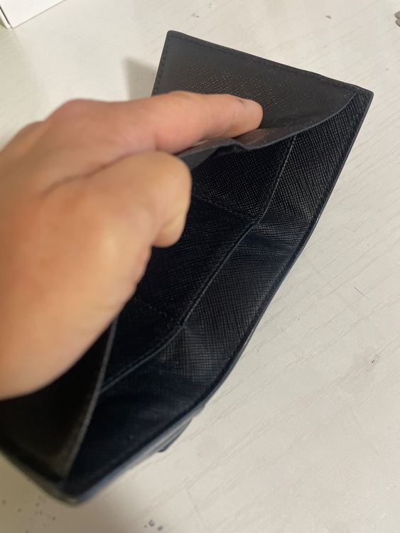 プラダ  （ブランドバッグ）の商品画像 - 査定依頼日：2025年6月3日 - 最高査定価格：25,000円