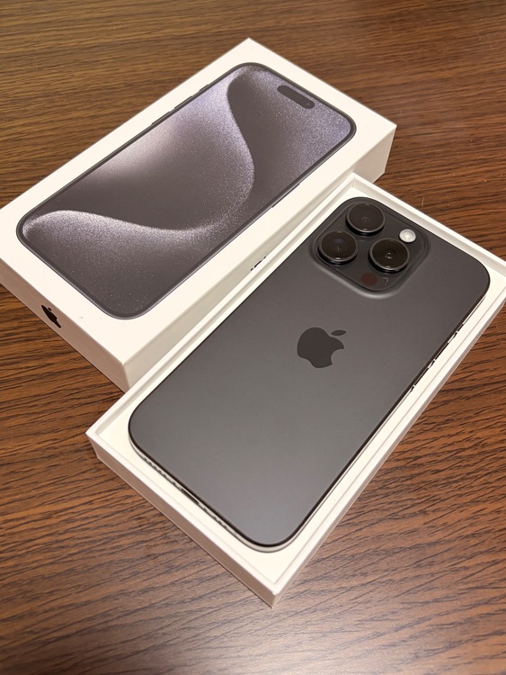 iPhone 15 Pro 512GB SIMフリー（スマホ）の商品画像 - 査定依頼日：2025年10月6日 - 最高査定価格：118,000円