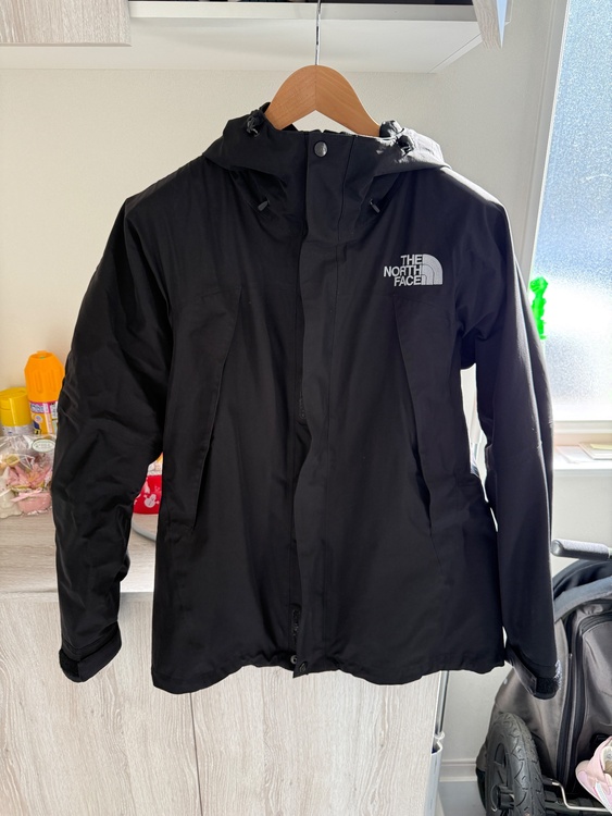 NP 15105（古着・ファッション）の商品画像 - 査定依頼日：2025年12月7日 - 最高査定価格：3,300円