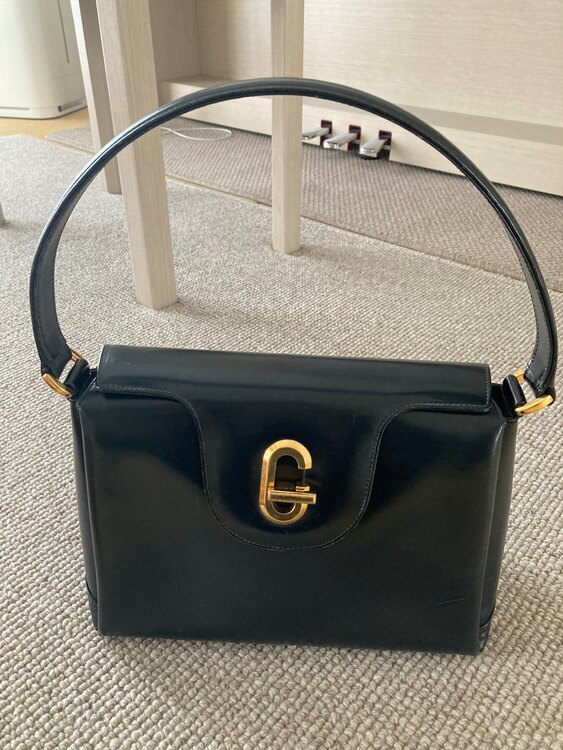 グッチ  （ブランドバッグ）の商品画像 - 査定依頼日：2025年4月28日 - 最高査定価格：30,000円