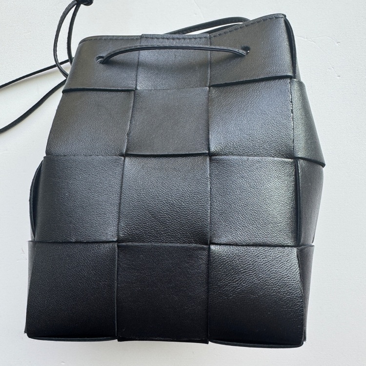 ボッテガ・ヴェネタ  （ブランドバッグ）の商品画像 - 査定依頼日：2025年8月2日 - 最高査定価格：80,000円