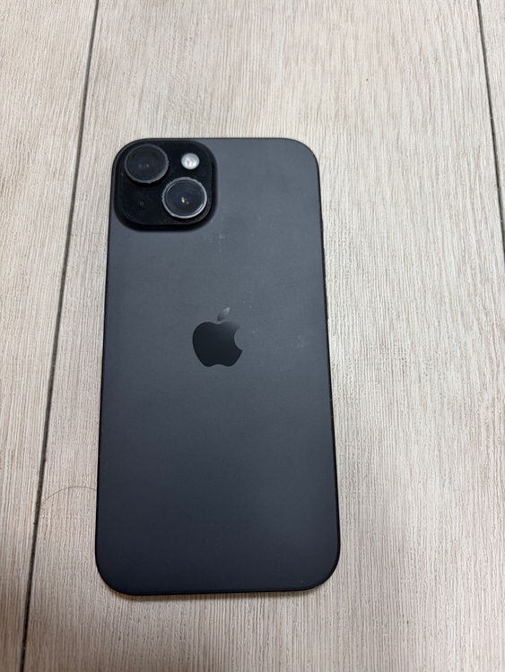 iPhone 15 128GB Softbank（スマホ）の商品画像 - 査定依頼日：2026年4月29日 - 最高査定価格：63,000円