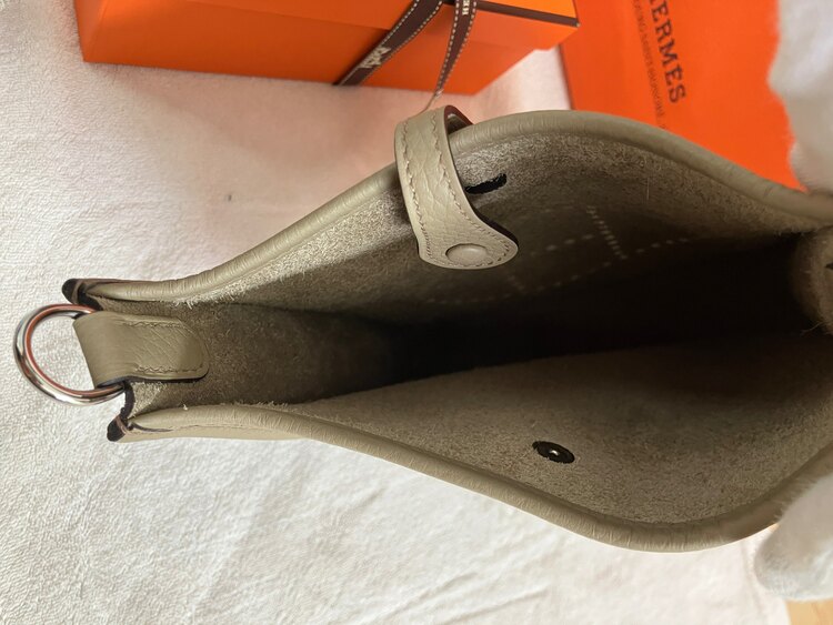 エルメス エブリン （ブランドバッグ）の商品画像 - 査定依頼日：2025年5月12日 - 最高査定価格：400,000円