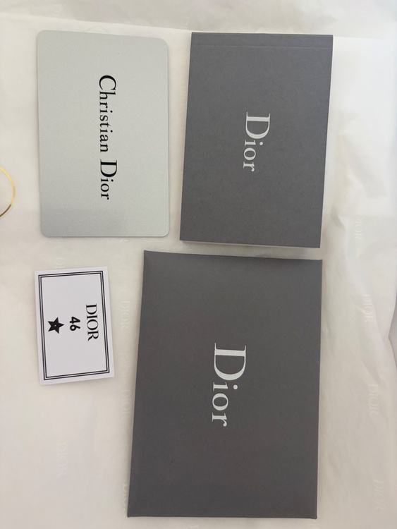  ChristianDior レディディオールM05380CAL（ブランドバッグ）の商品画像 - 査定依頼日：2026年6月5日 - 最高査定価格：130,000円