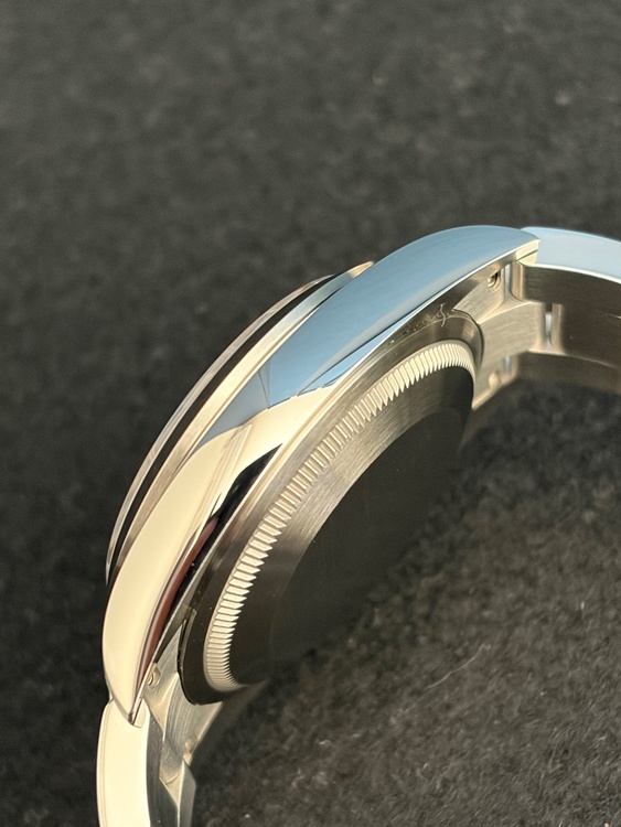 ロレックス エクスプローラー 12427（高級時計）の商品画像 - 査定依頼日：2026年3月14日 - 最高査定価格：1,300,000円