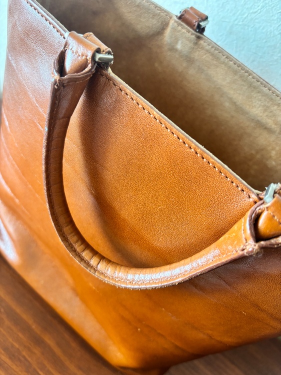 トートバッグ（古着・ファッション）の商品画像 - 査定依頼日：2025年12月10日 - 最高査定価格：3,000円