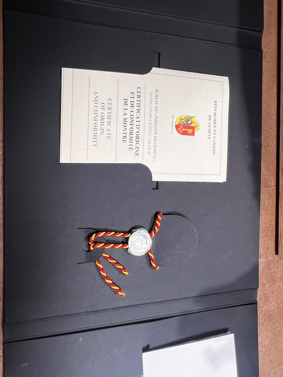 ロジェ・デュブイ エクスカリバー （高級時計）の商品画像 - 査定依頼日：2025年10月17日 - 最高査定価格：1,350,000円