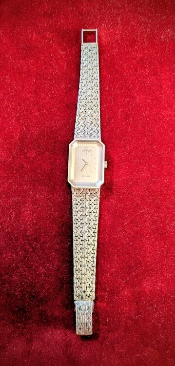 デヴィル（高級時計）の商品画像 - 査定依頼日：2026年1月1日 - 最高査定価格：750,000円