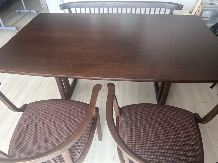 カリモク　ダイニングセット（家具・寝具）の商品画像 - 査定依頼日：2025年3月23日 - 最高査定価格：10,000円