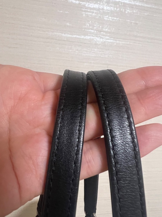 シャネル ドーヴィル トートバッグ　A67001　（ブランドバッグ）の商品画像 - 査定依頼日：2025年8月29日 - 最高査定価格：443,000円