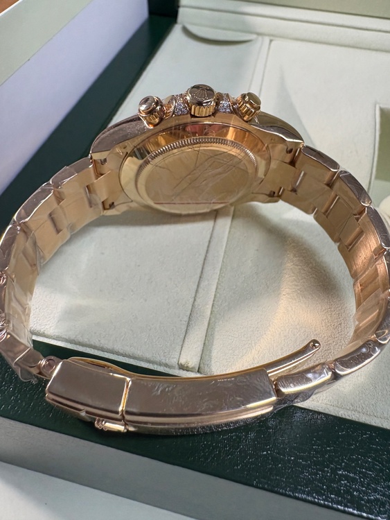 ロレックス デイトナ （高級時計）の商品画像 - 査定依頼日：2026年3月18日 - 最高査定価格：60,000,000円