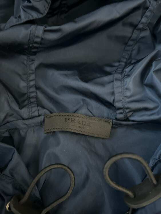 プラダ  （ブランドバッグ）の商品画像 - 査定依頼日：2024年12月17日 - 最高査定価格：5,000円