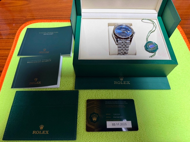 デイトジャスト41アズーロブルー（高級時計）の商品画像 - 査定依頼日：2025年11月4日 - 最高査定価格：2,270,000円