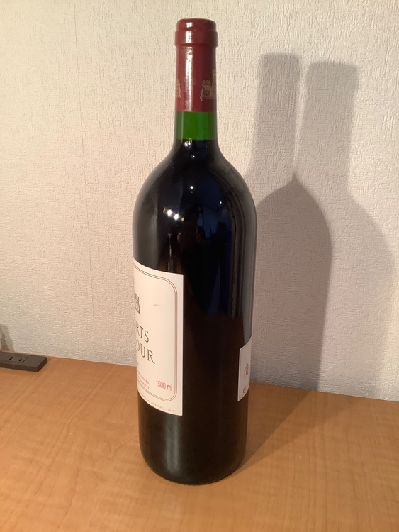 レ　フォール　ラトゥール　１９９７　マグナムボトル（お酒）の商品画像 - 査定依頼日：2026年5月7日 - 最高査定価格：40,000円