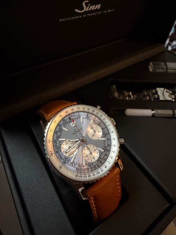 Sinn 903 限定品（高級時計）の商品画像 - 査定依頼日：2026年6月19日 - 最高査定価格：100,000円