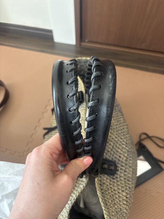 バレンシアガ/ストローバッグ/ハンドバッグ/--/KHK/236741-4060（ブランドバッグ）の商品画像 - 査定依頼日：2025年7月8日 - 最高査定価格：30,000円