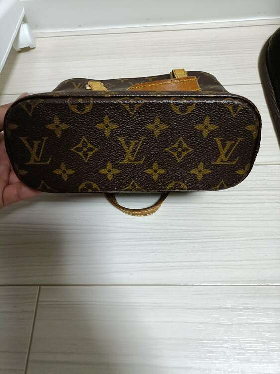 SR0051（ブランドバッグ）の商品画像 - 査定依頼日：2025年5月7日 - 最高査定価格：70,000円