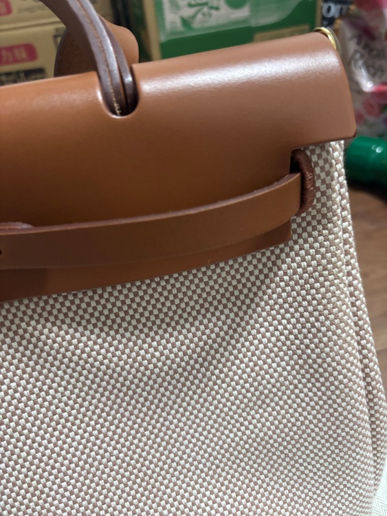 エールバックジップ31（ブランドバッグ）の商品画像 - 査定依頼日：2025年9月20日 - 最高査定価格：320,000円