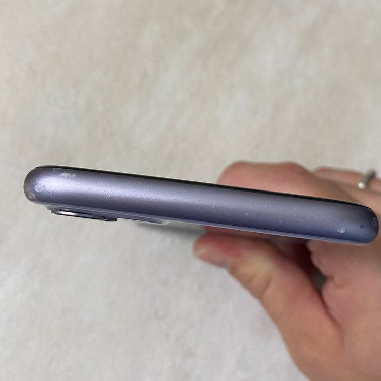 iPhone11 256GB SIMフリー（スマホ）の商品画像 - 査定依頼日：2025年5月15日 - 最高査定価格：10,000円