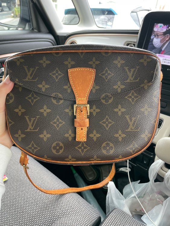 ルイヴィトン モノグラム （ブランドバッグ）の商品画像 - 査定依頼日：2022年10月5日 - 最高査定価格：30,000円