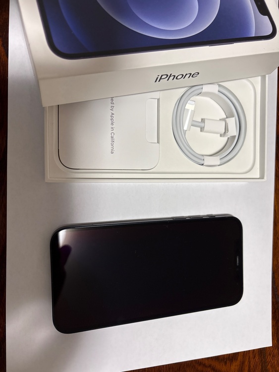 iPhone 12 64GB docomo（スマホ）の商品画像 - 査定依頼日：2026年1月18日 - 最高査定価格：26,000円