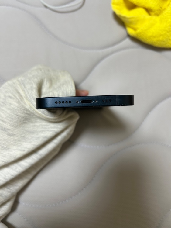 iPhone13（スマホ）の商品画像 - 査定依頼日：2026年1月16日 - 最高査定価格：33,000円