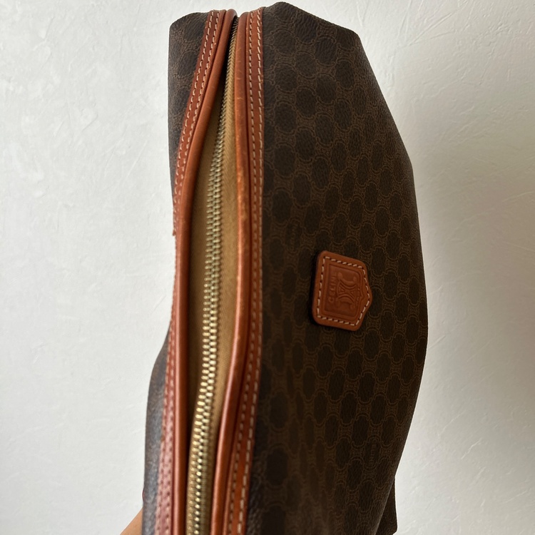 セリーヌ  （ブランドバッグ）の商品画像 - 査定依頼日：2026年4月15日 - 最高査定価格：20,000円