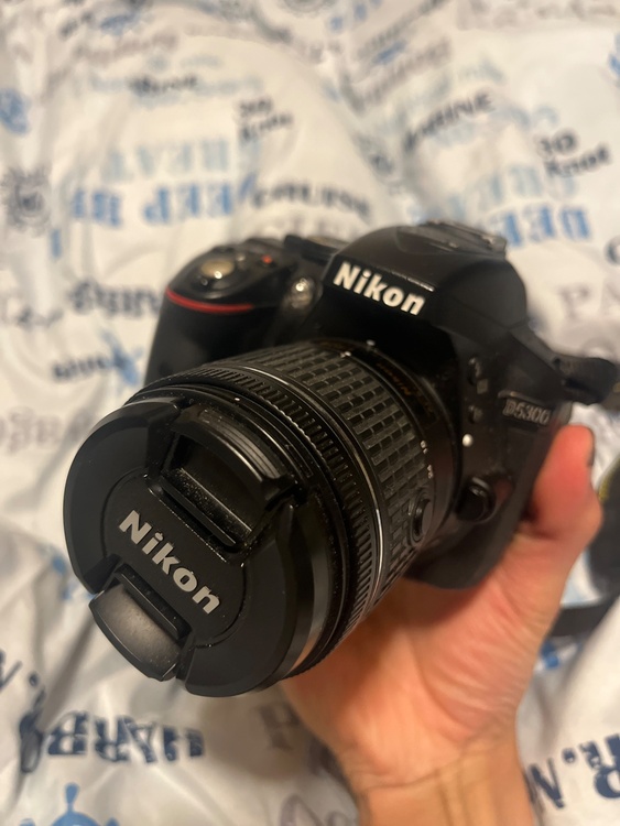 D5300（カメラ）の商品画像 - 査定依頼日：2026年1月24日 - 最高査定価格：22,000円